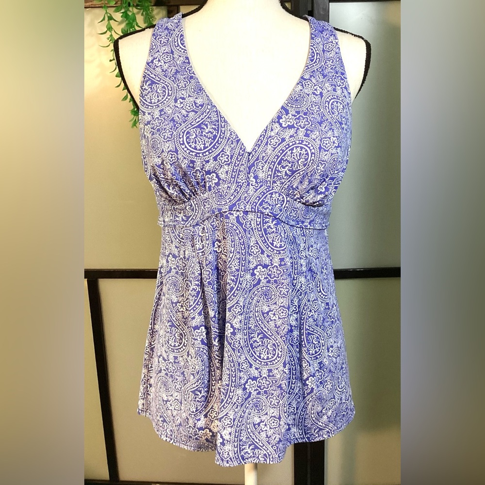 Land’s End swimsuit top. Size 12